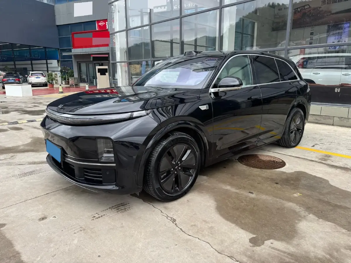 2024 Toyota Granvia 2.5L 189HP L4 E-CVT Hybrid