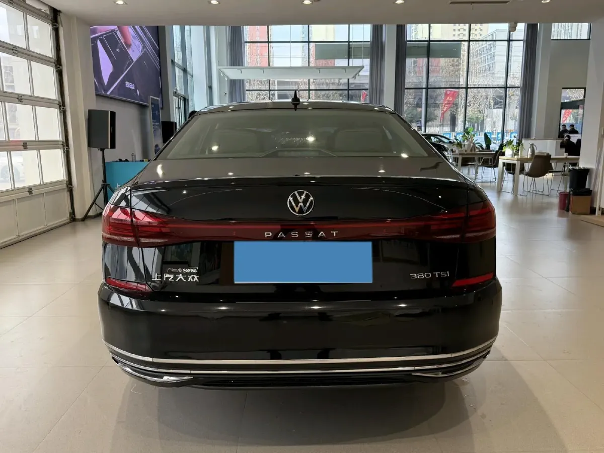 2025 Volkswagen Passat 2.0T 220HP L4 7DCT,autocango,china used car exporter,china ev exporter,chinese used car exporter,chinese used ev exporter