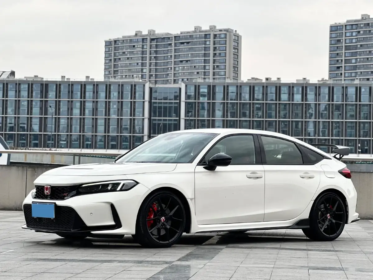 2023 Honda Civic 2.0T 300HP L4 6MT