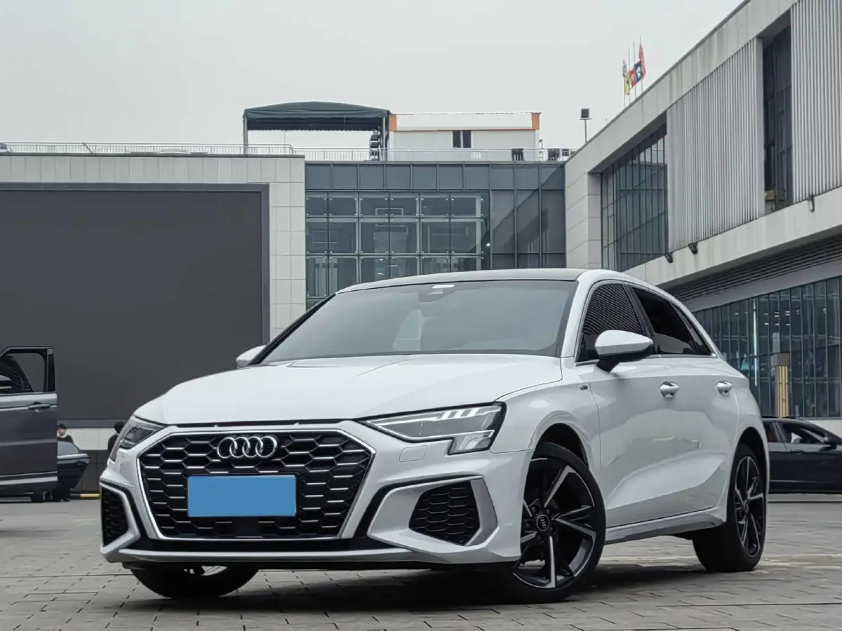 2022 Audi A3 1.4T 150HP L4 7DCT