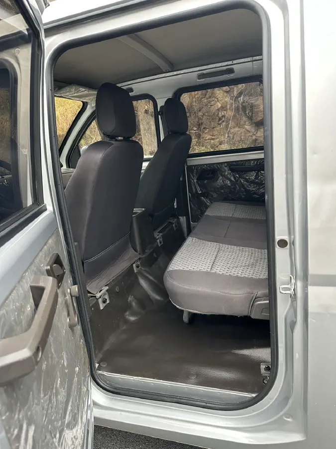 2021 NLM Motor QiTeng M70 1.5L 122HP L4 5MT,autocango,china used car exporter,china ev exporter,chinese used car exporter,chinese used ev exporter