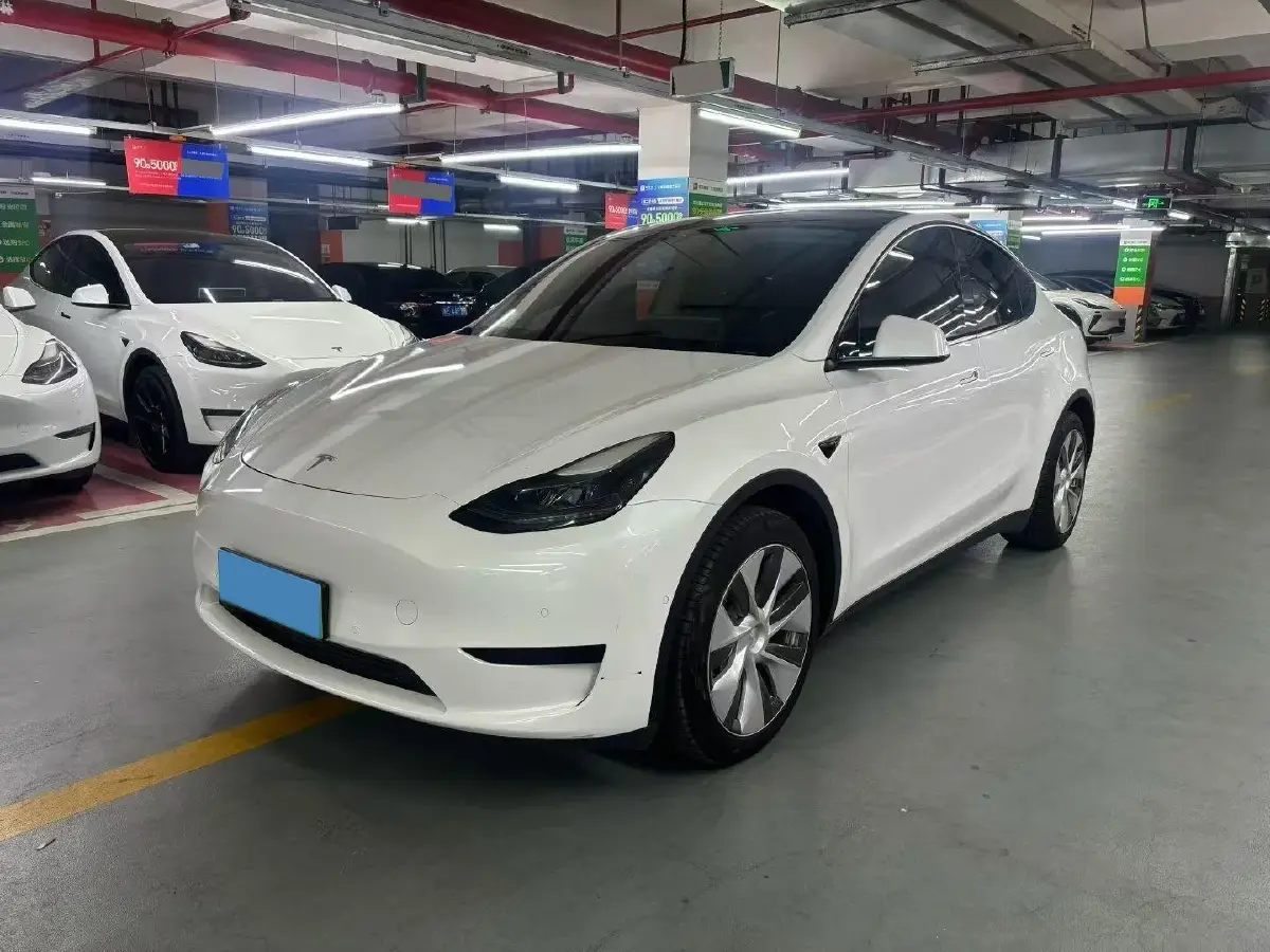 2022 Tesla Model Y BEV 60KWH