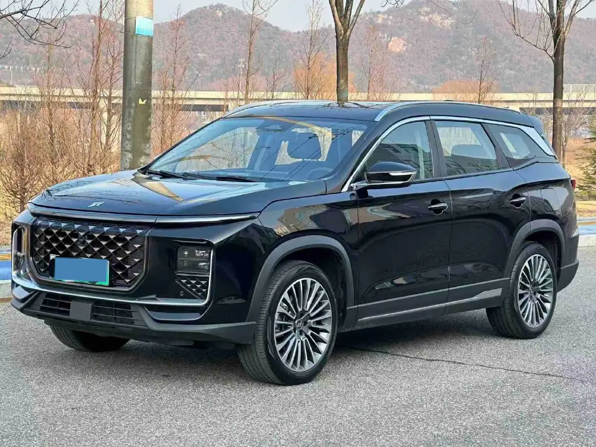 2023 Jetour Traveller 2.0T 254HP L4 7DCT