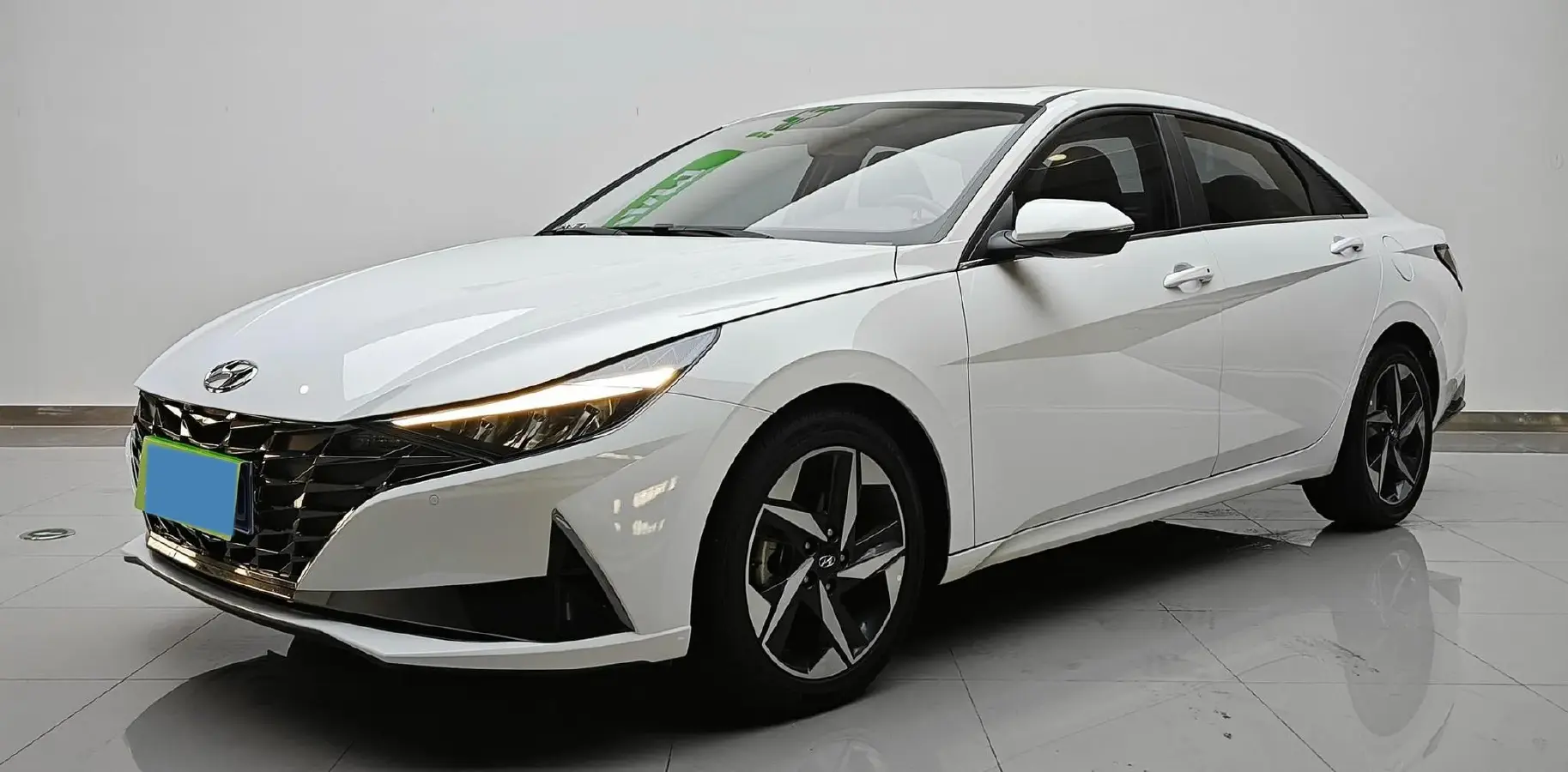 2022 Hyundai Elantra 1.5L 115HP L4 CVT