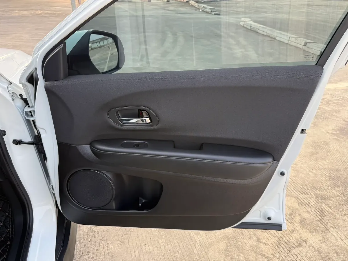 2020 Honda Vezel 1.5L 131HP L4 CVT,autocango,china used car exporter,china ev exporter,chinese used car exporter,chinese used ev exporter