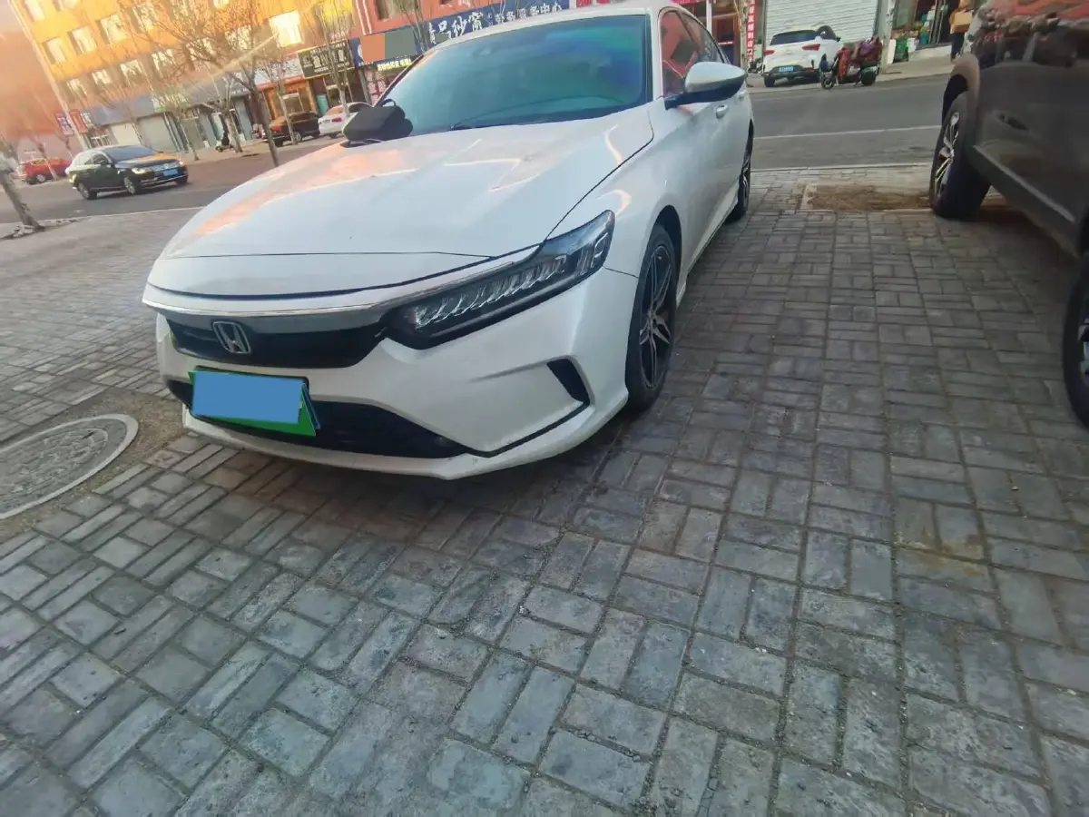 2022 Honda Inspire 1.5T 194HP L4 CVT