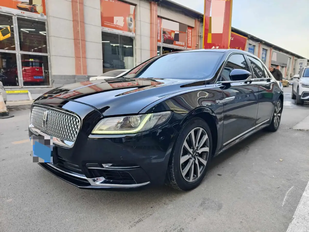 2018 Lincoln Continental 2.0T 261HP L4 6AT