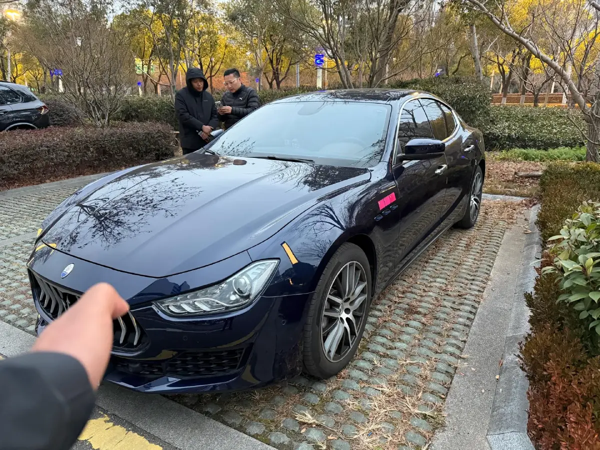 2021 Maserati Ghibli 2.0T 330HP L4 8AT