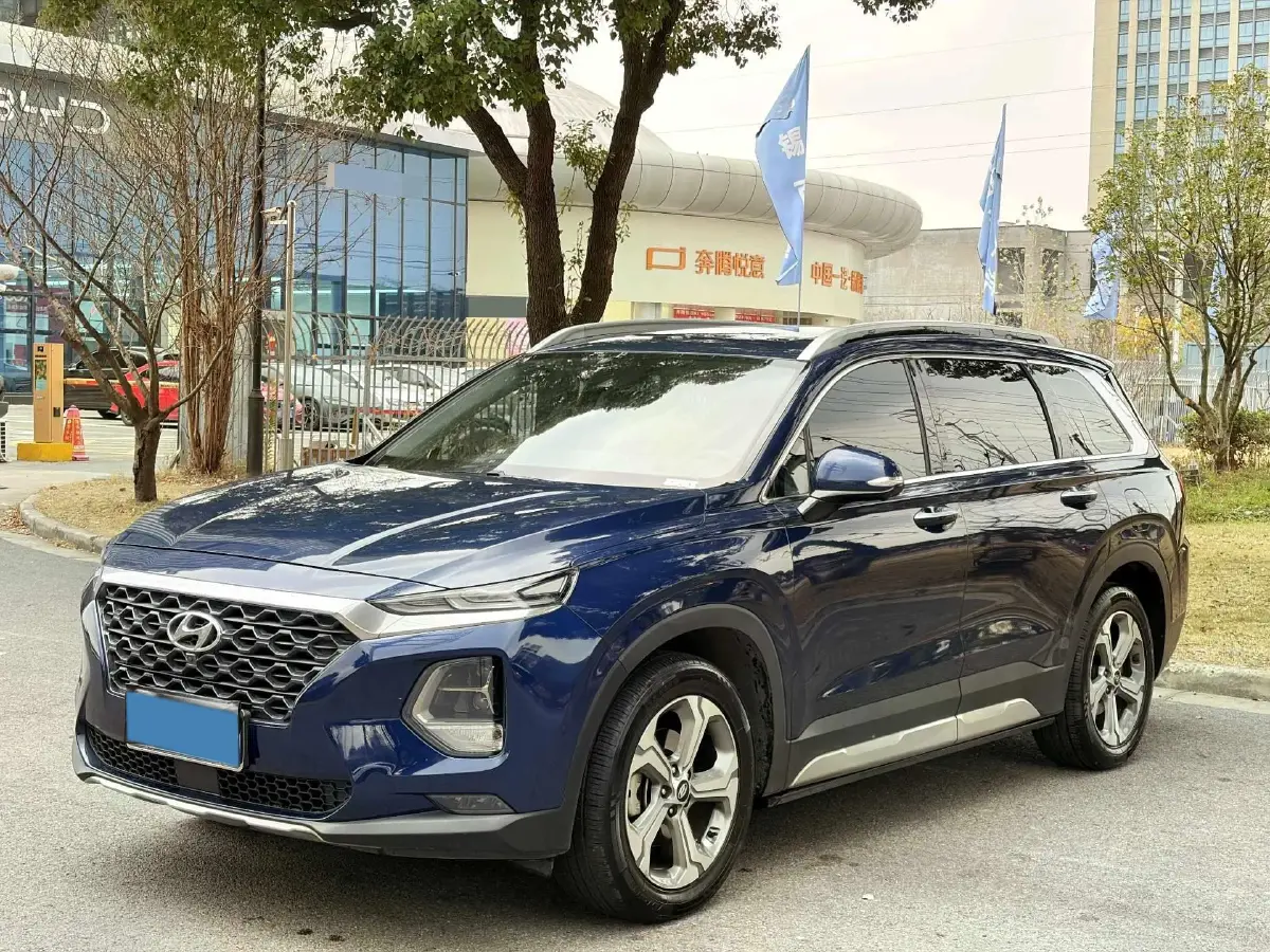 2019 Hyundai Santafe 2.0T 240HP L4 8AT