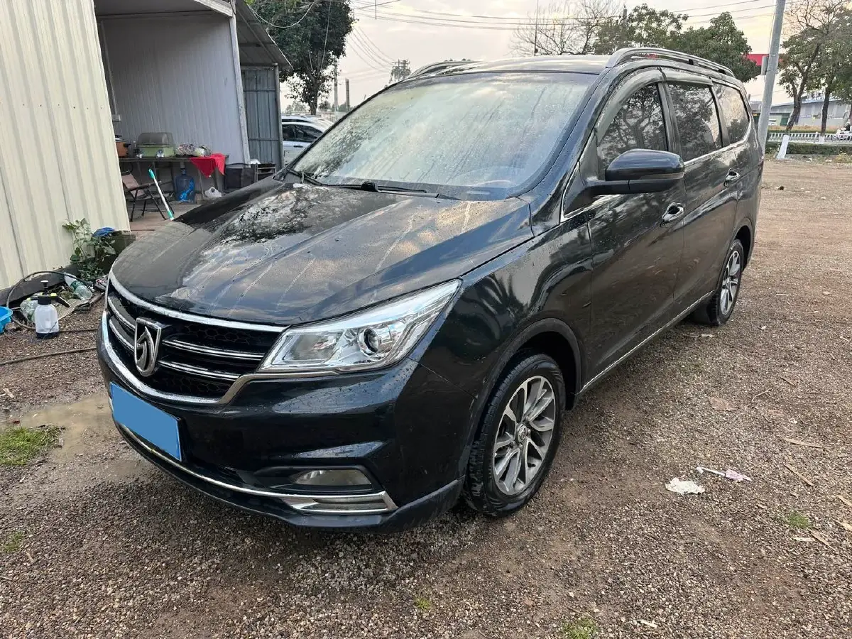 2017 BaoJun 730 1.5T 150HP L4 6MT