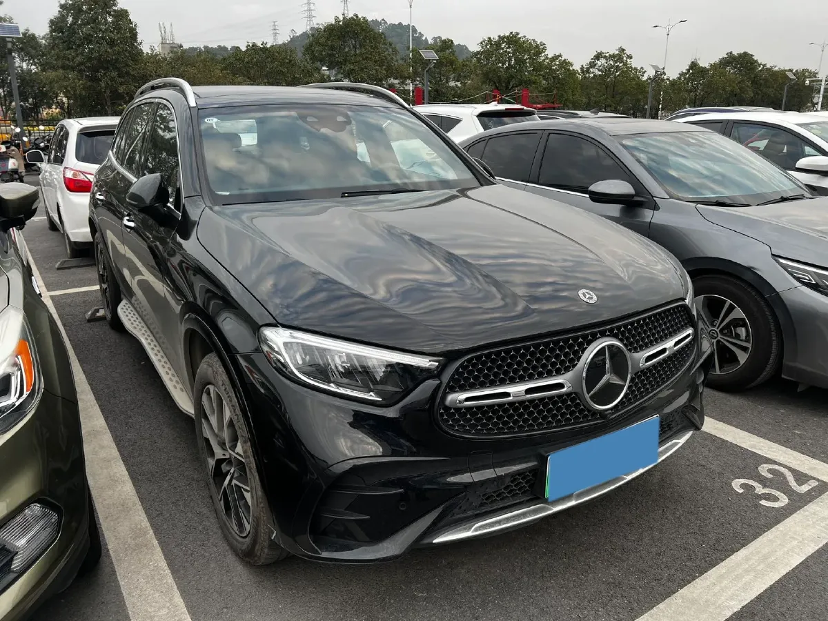 2025 Mercedes-Benz GLC Class 2.0T 204HP L4 9AT PHEV 30.9KWH,autocango,china used car exporter,china ev exporter,chinese used car exporter,chinese used ev exporter