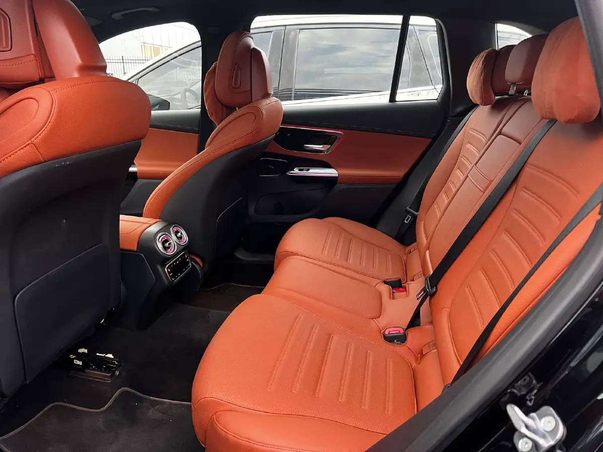 2025 Mercedes-Benz GLC Class 2.0T 204HP L4 9AT PHEV 30.9KWH,autocango,china used car exporter,china ev exporter,chinese used car exporter,chinese used ev exporter