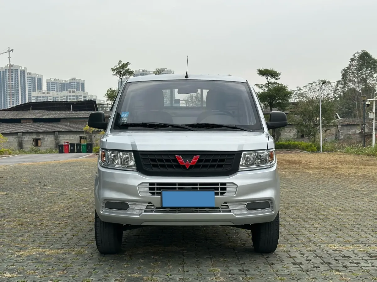 2021 NLM Motor QiTeng N30 1.25L 91HP L4 5MT,autocango,china used car exporter,china ev exporter,chinese used car exporter,chinese used ev exporter