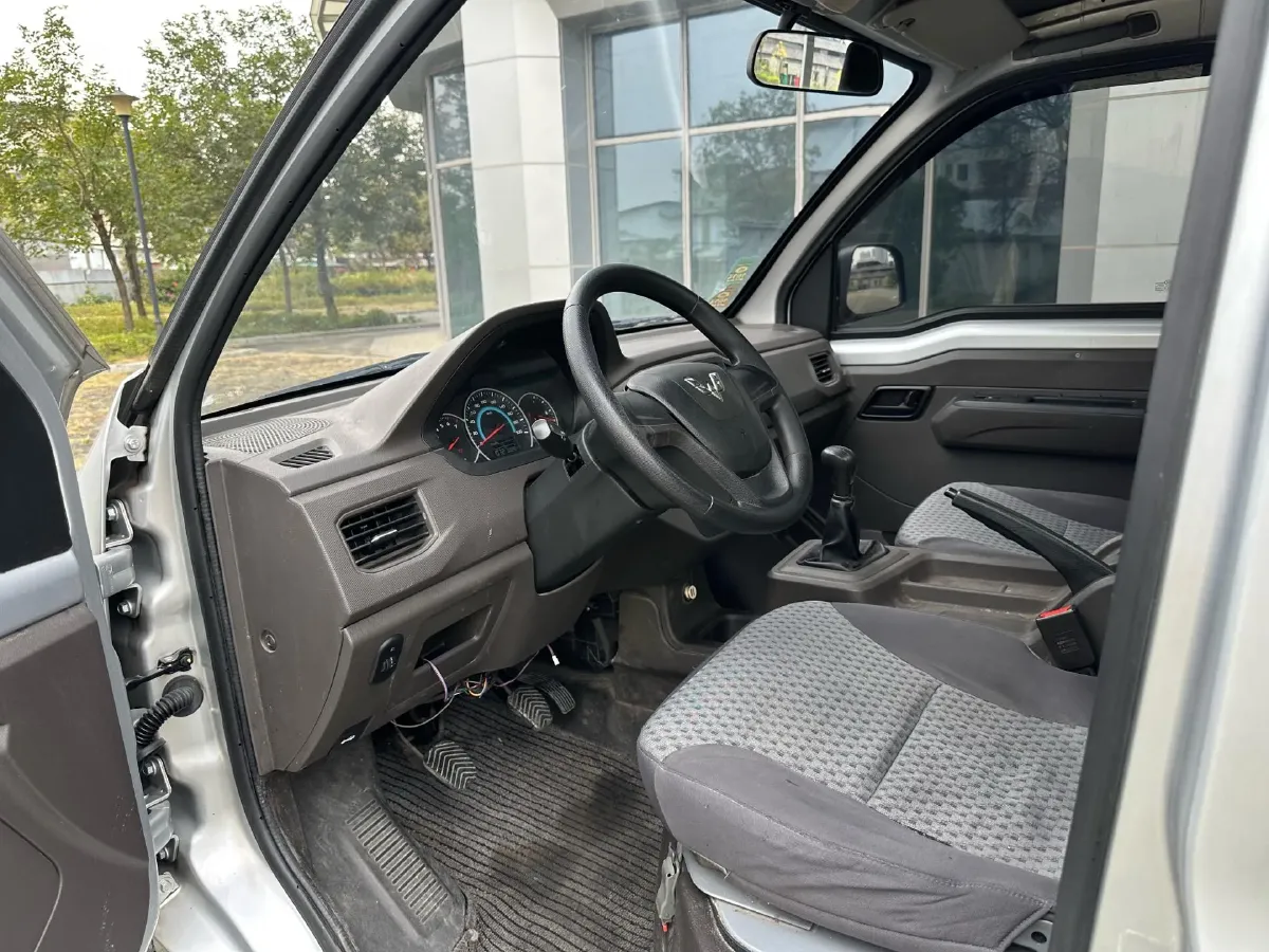 2021 NLM Motor QiTeng N30 1.25L 91HP L4 5MT,autocango,china used car exporter,china ev exporter,chinese used car exporter,chinese used ev exporter