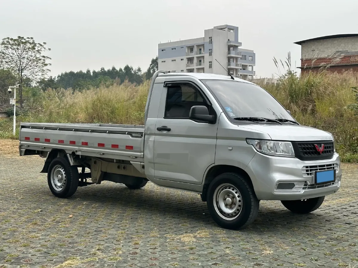 2021 NLM Motor QiTeng N30 1.25L 91HP L4 5MT,autocango,china used car exporter,china ev exporter,chinese used car exporter,chinese used ev exporter