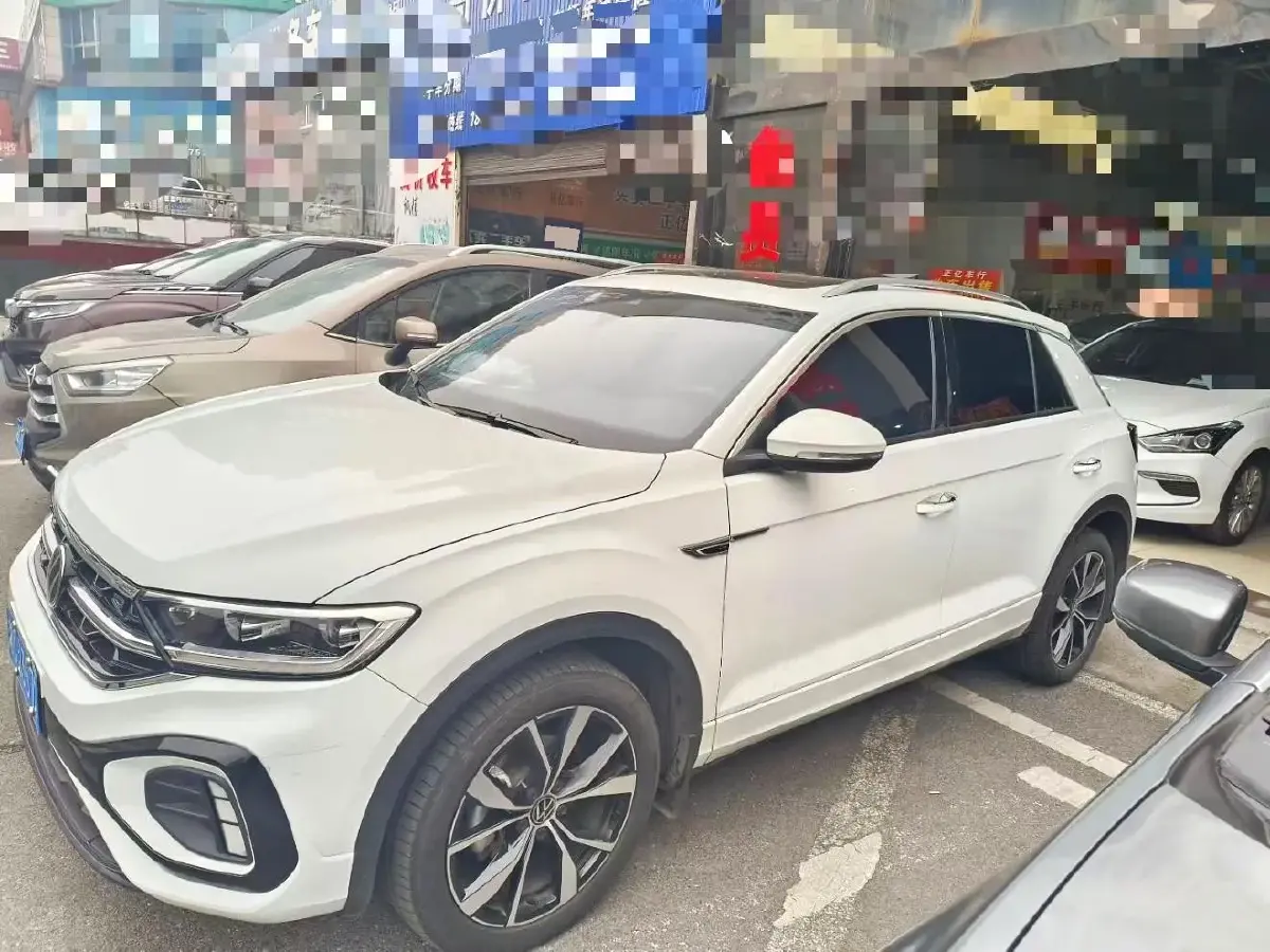 2023 Volkswagen T-Roc 1.5T 160HP L4 7DCT