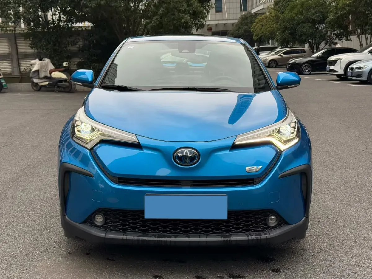 2020 Toyota C-HR EV BEV 54.3KWH,autocango,china used car exporter,china ev exporter,chinese used car exporter,chinese used ev exporter