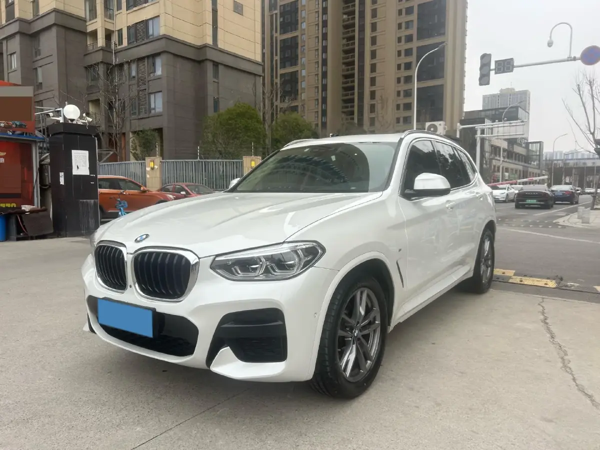2021 BMW X3 2.0T 184HP L4 8AT