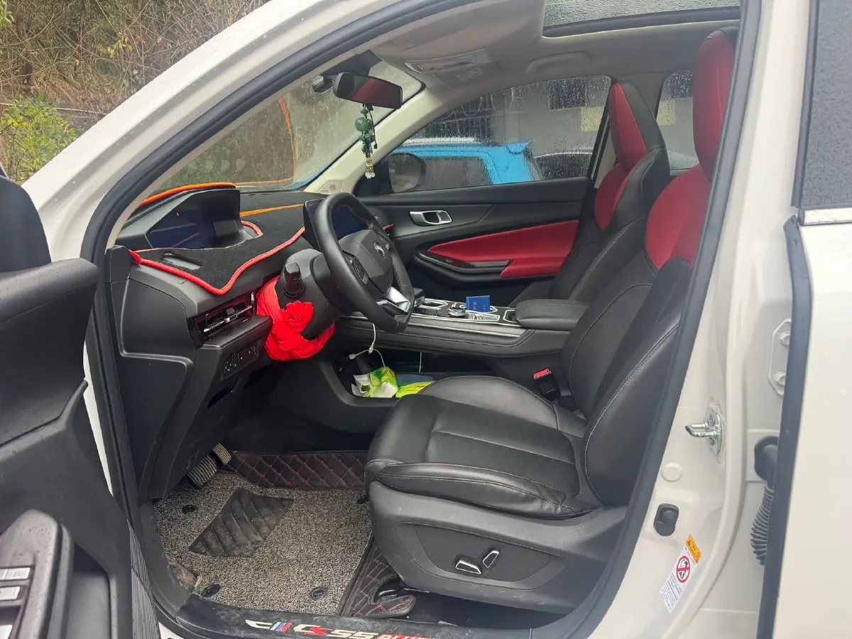 2022 ChangAn Oshan X7 Plus 1.5T 188HP L4 7DCT,autocango,china used car exporter,china ev exporter,chinese used car exporter,chinese used ev exporter