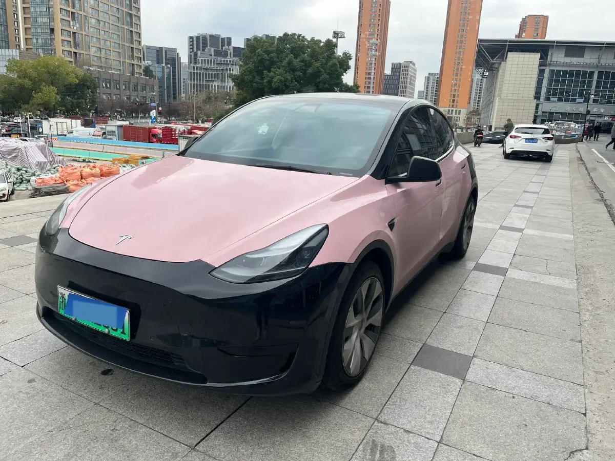 2022 Tesla Model Y BEV 60KWH