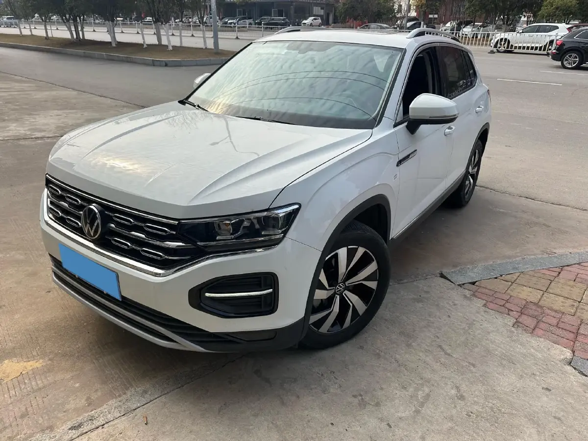 2022 Volkswagen Tayron 2.0T 186HP L4 7DCT