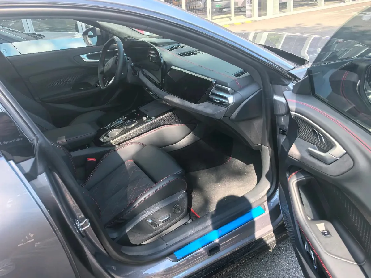 2026 Audi A5L Sportback 2.0T 204HP L4 7DCT,autocango,china used car exporter,china ev exporter,chinese used car exporter,chinese used ev exporter