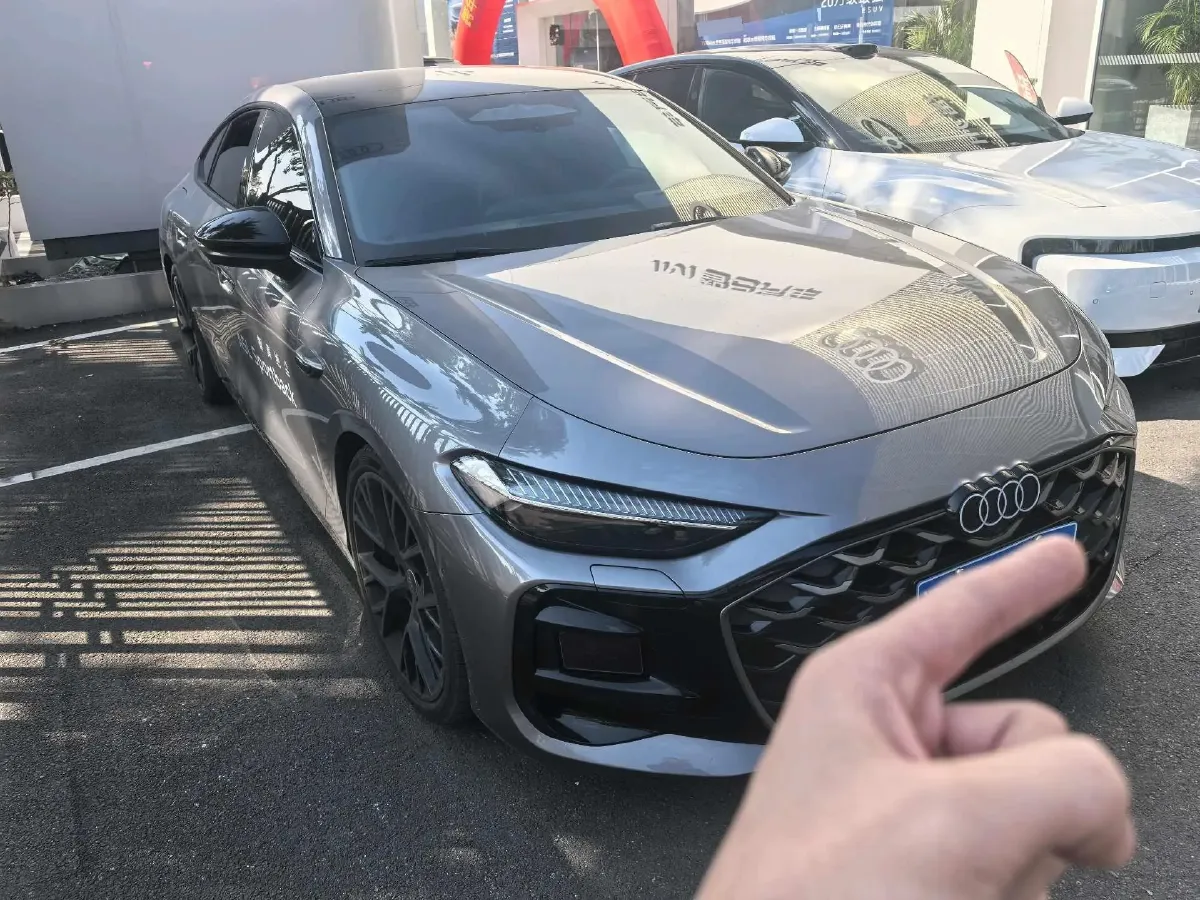 2026 Audi A5L Sportback 2.0T 204HP L4 7DCT,autocango,china used car exporter,china ev exporter,chinese used car exporter,chinese used ev exporter