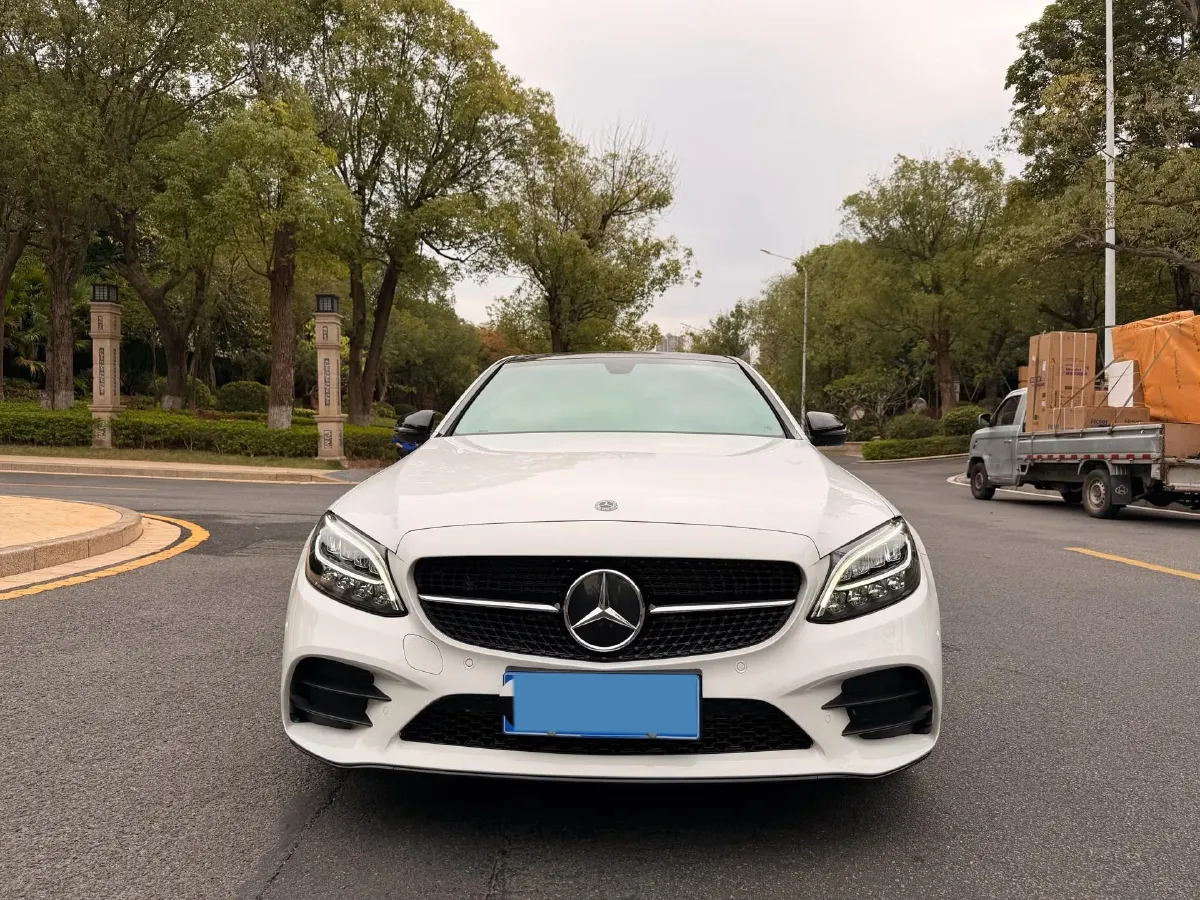 2021 Mercedes-Benz C Class 1.5T 184HP L4 9AT,autocango,china used car exporter,china ev exporter,chinese used car exporter,chinese used ev exporter