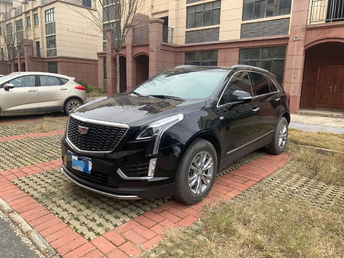 2023 Cadillac XT5 2.0T 237HP L4 9AT