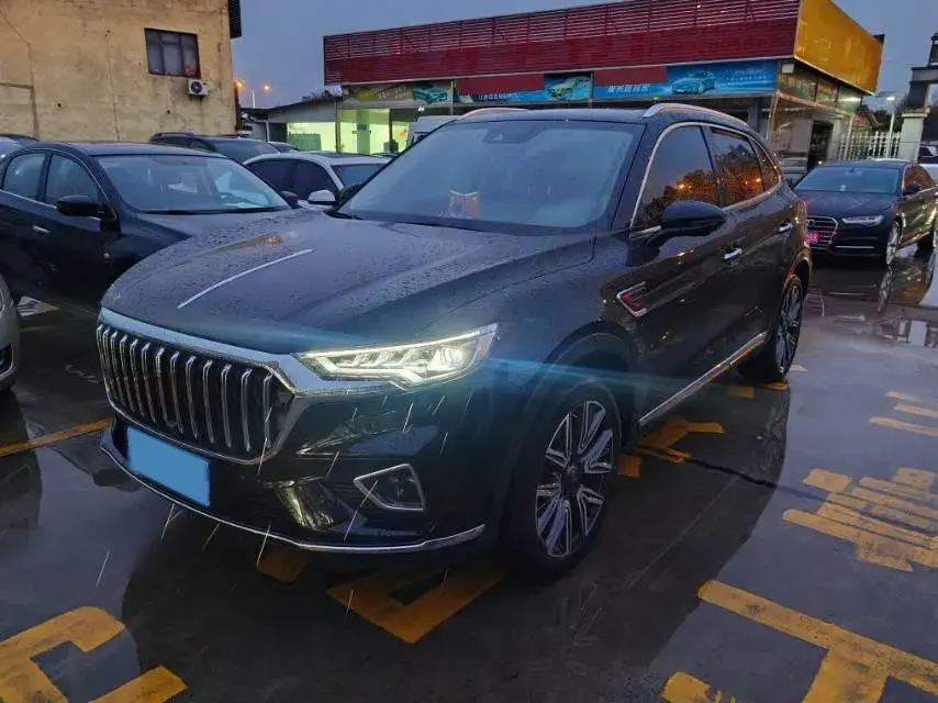 2023 HongQi HS5 2.0T 252HP L4 8AT