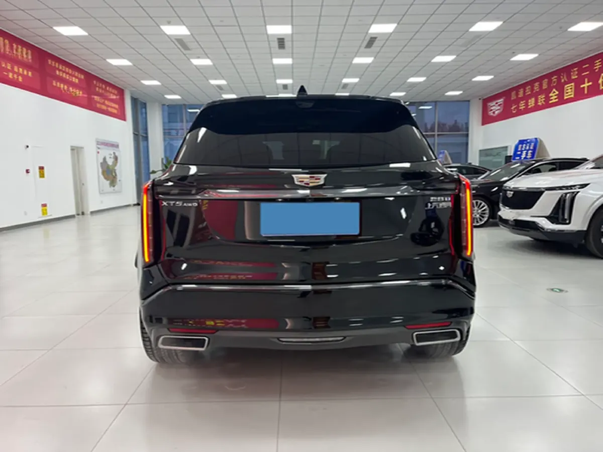 2025 Cadillac XT5 2.0T 237HP L4 9AT,autocango,china used car exporter,china ev exporter,chinese used car exporter,chinese used ev exporter