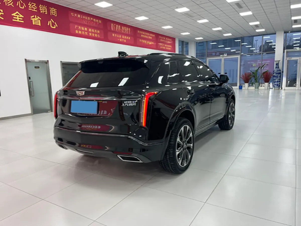2025 Cadillac XT5 2.0T 237HP L4 9AT,autocango,china used car exporter,china ev exporter,chinese used car exporter,chinese used ev exporter