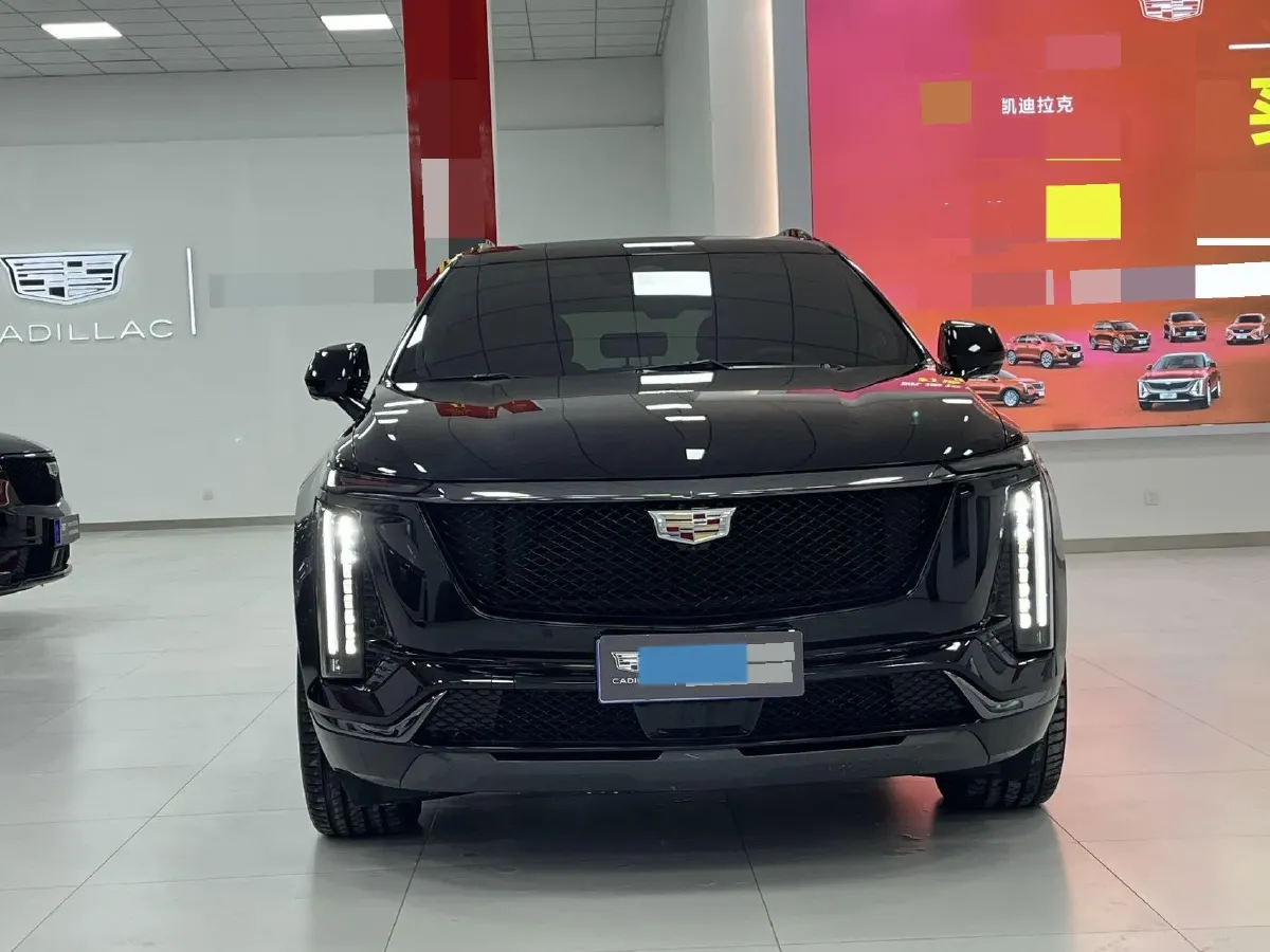 2025 Cadillac XT5 2.0T 237HP L4 9AT,autocango,china used car exporter,china ev exporter,chinese used car exporter,chinese used ev exporter