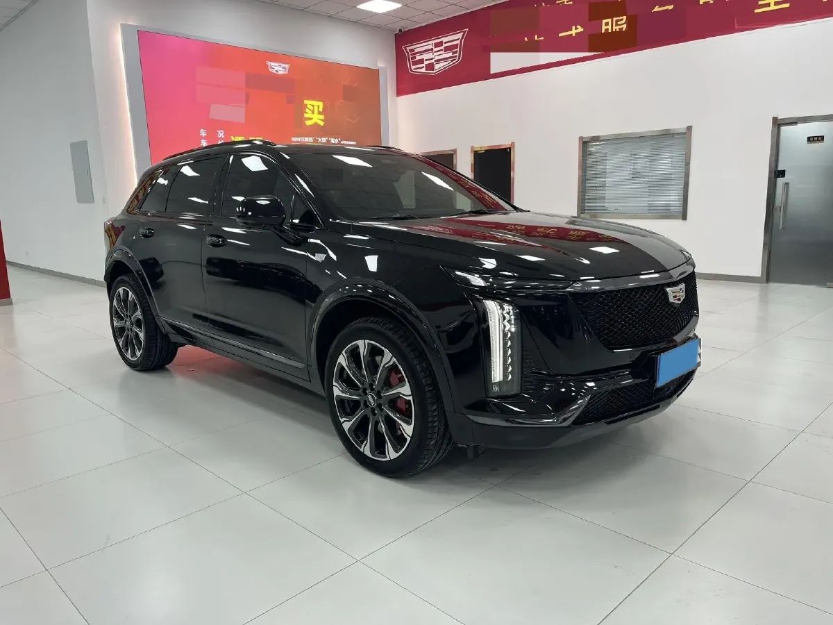 2025 Cadillac XT5 2.0T 237HP L4 9AT,autocango,china used car exporter,china ev exporter,chinese used car exporter,chinese used ev exporter