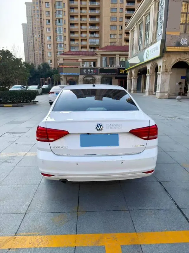 2017 Zotye Damy X7 1.8T 177HP L4 5MT,autocango,china used car exporter,china ev exporter,chinese used car exporter,chinese used ev exporter