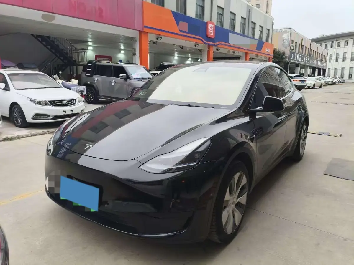 2022 Tesla Model Y BEV 60KWH