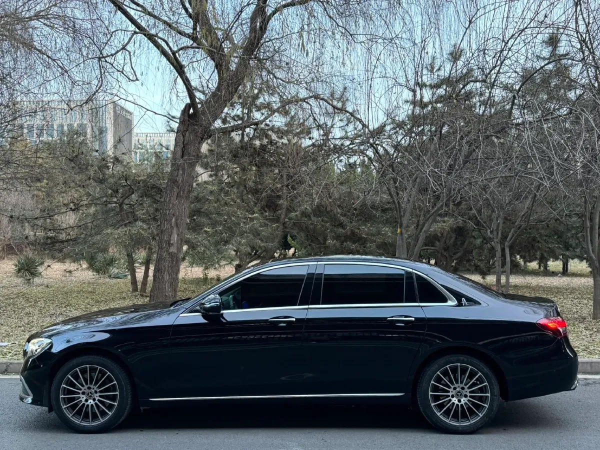 2022 Mercedes-Benz E Class 2.0T 197HP L4 9AT,autocango,china used car exporter,china ev exporter,chinese used car exporter,chinese used ev exporter