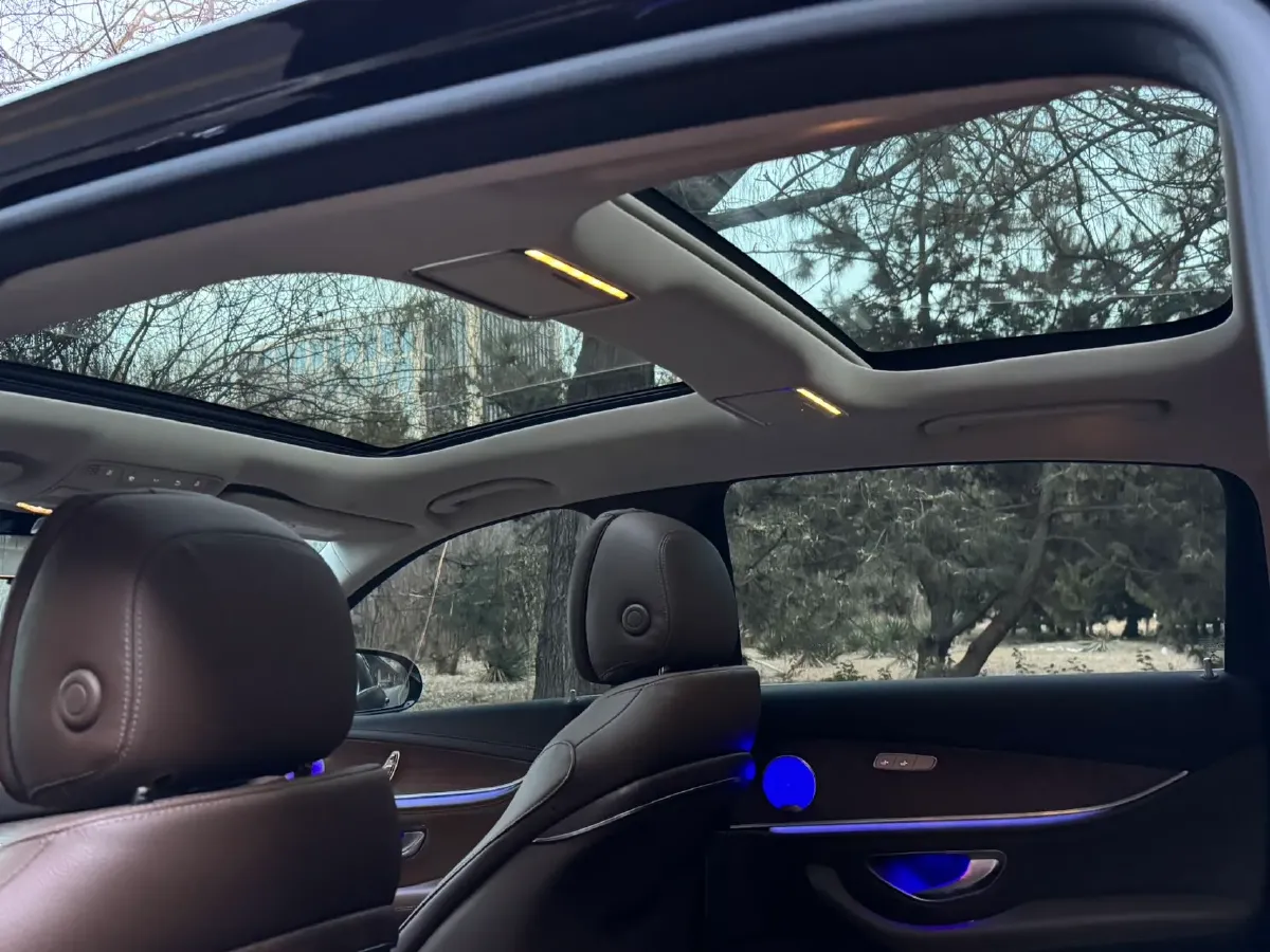 2022 Mercedes-Benz E Class 2.0T 197HP L4 9AT,autocango,china used car exporter,china ev exporter,chinese used car exporter,chinese used ev exporter