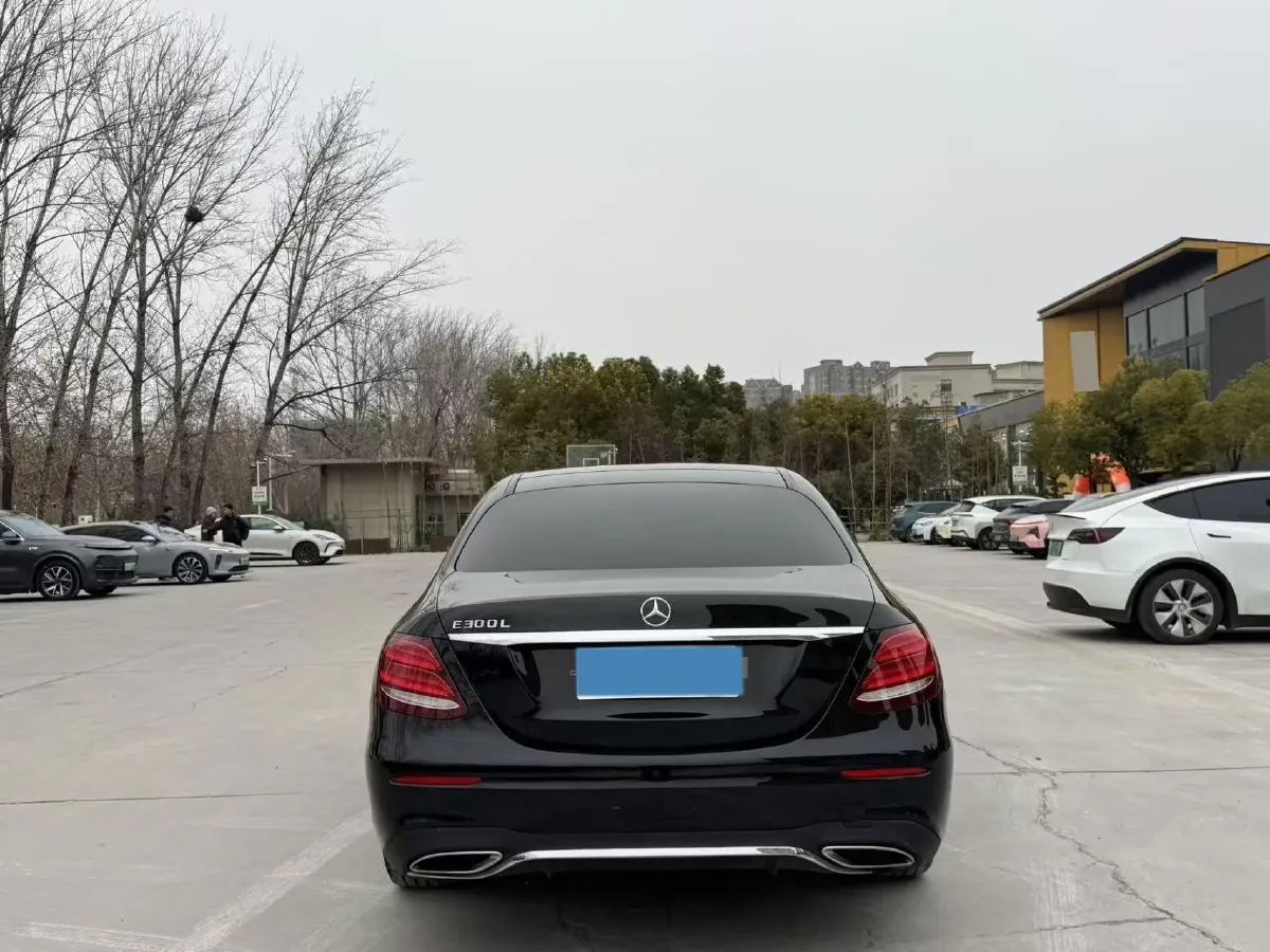 2020 Mercedes-Benz E Class 1.5T 184HP L4 9AT,autocango,china used car exporter,china ev exporter,chinese used car exporter,chinese used ev exporter