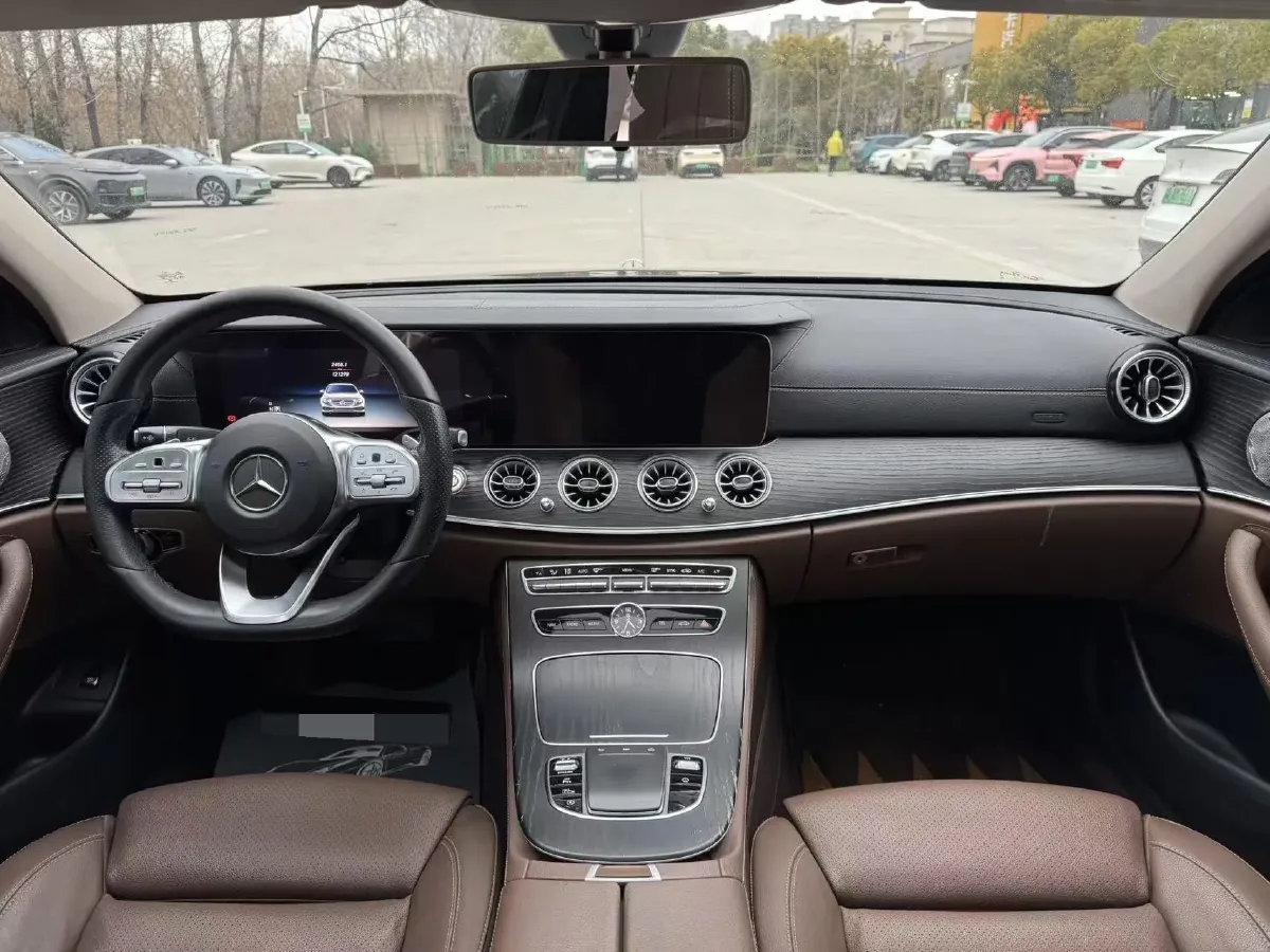 2020 Mercedes-Benz E Class 1.5T 184HP L4 9AT,autocango,china used car exporter,china ev exporter,chinese used car exporter,chinese used ev exporter