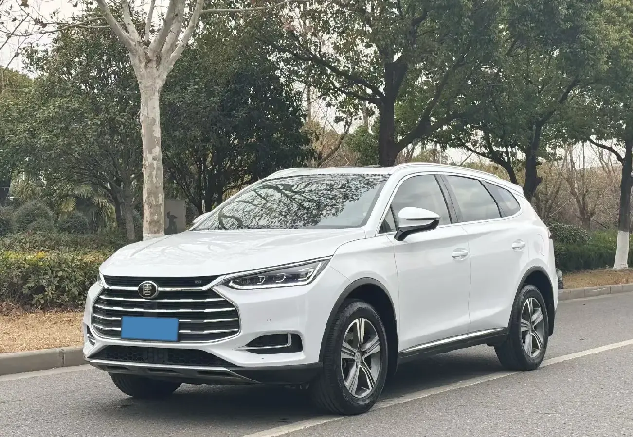 2019 BYD Tang 2.0T 192HP L4 6AT