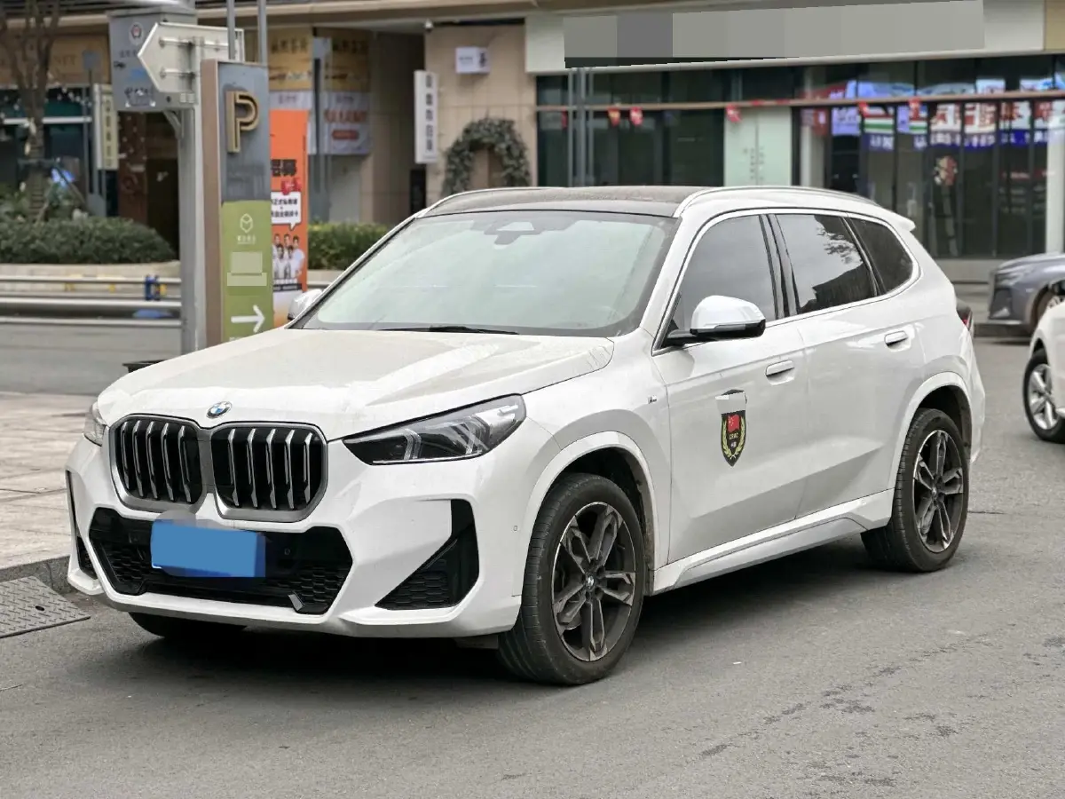 2024 BMW X1 2.0T 204HP L4 7DCT
