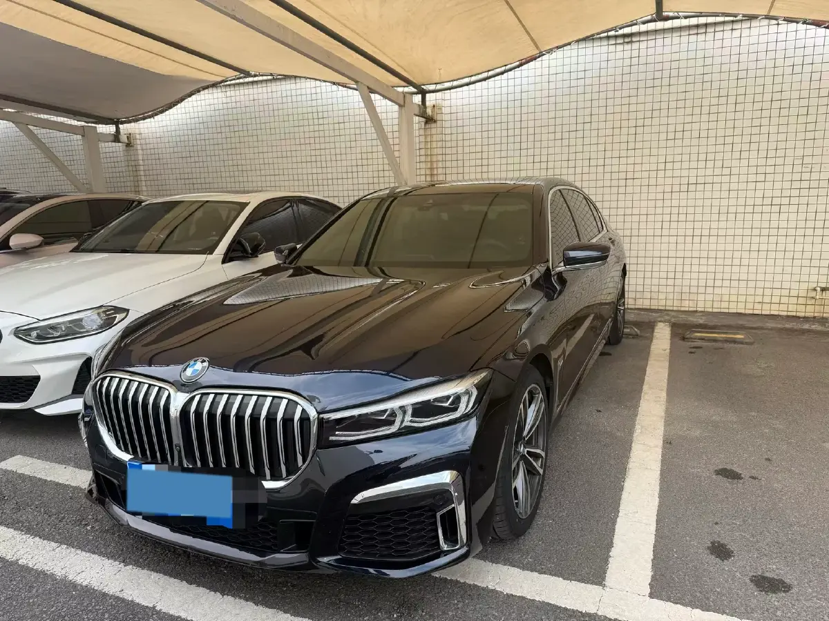 2021 BMW 7 Series 2.0T 265HP L4 8AT