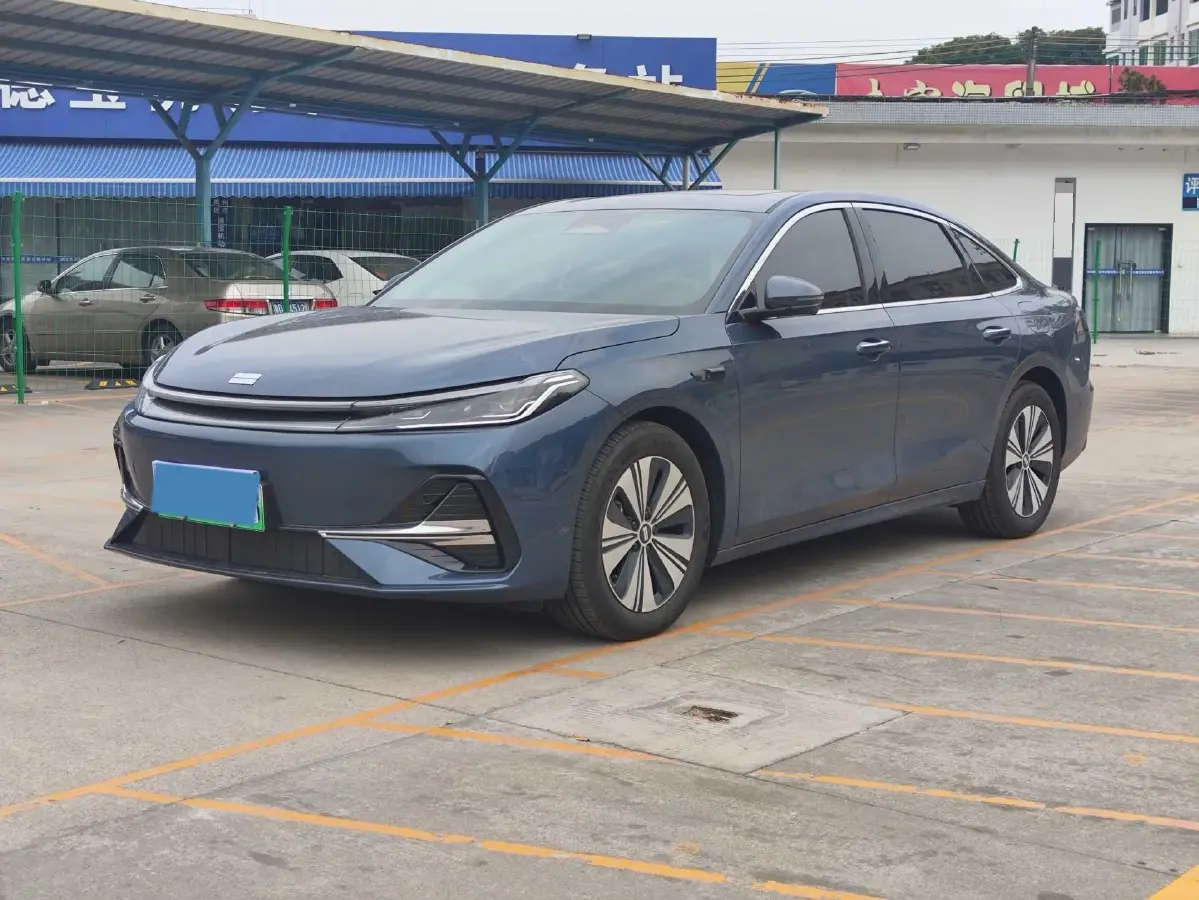 2025 Geely Galaxy A7 1.5L 112HP L4 1DHT PHEV
