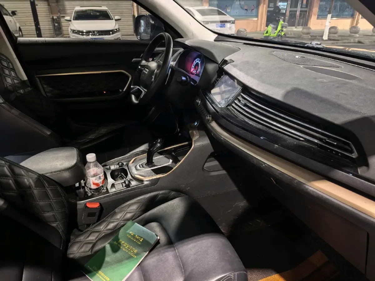 2020 Haval H6 1.5T 169HP L4 7DCT,autocango,china used car exporter,china ev exporter,chinese used car exporter,chinese used ev exporter