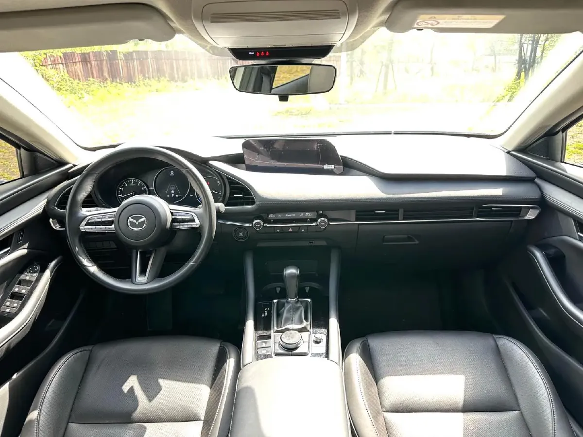 2021 Mazda 3 Axela 2.0L 158HP L4 6AT,autocango,china used car exporter,china ev exporter,chinese used car exporter,chinese used ev exporter