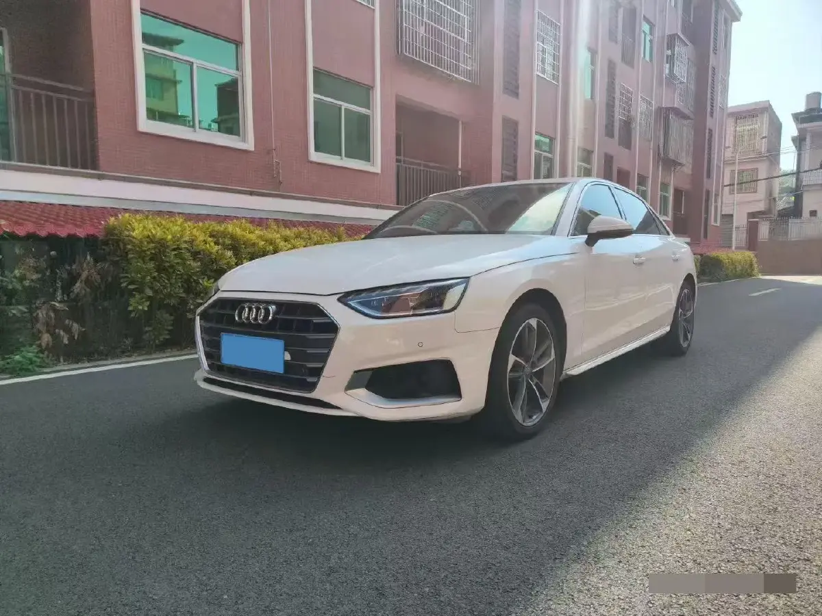 2020 Audi A4L 2.0T 190HP L4 7DCT