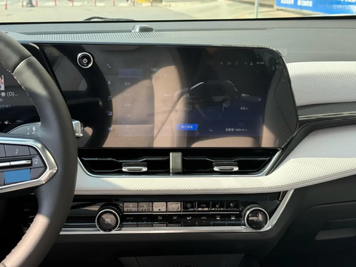 2024 Chevrolet EquinoxPlus 1.5T 180HP L4 2DHT PHEV 24.4KWH,autocango,china used car exporter,china ev exporter,chinese used car exporter,chinese used ev exporter