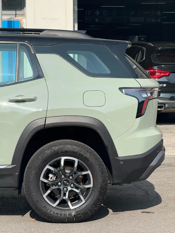 2024 Chevrolet EquinoxPlus 1.5T 180HP L4 2DHT PHEV 24.4KWH,autocango,china used car exporter,china ev exporter,chinese used car exporter,chinese used ev exporter