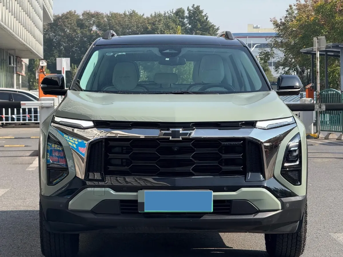 2024 Chevrolet EquinoxPlus 1.5T 180HP L4 2DHT PHEV 24.4KWH,autocango,china used car exporter,china ev exporter,chinese used car exporter,chinese used ev exporter